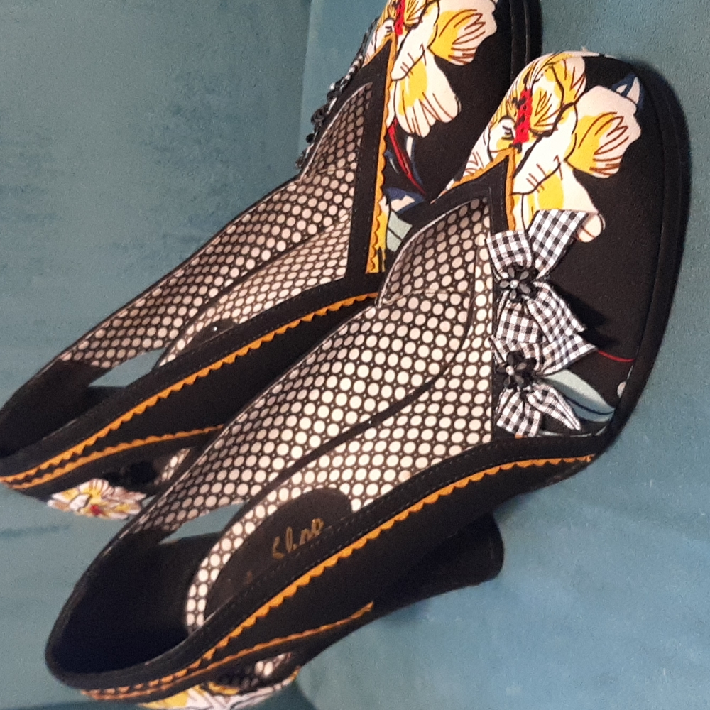 Ruby Shoo womens pumps size 9